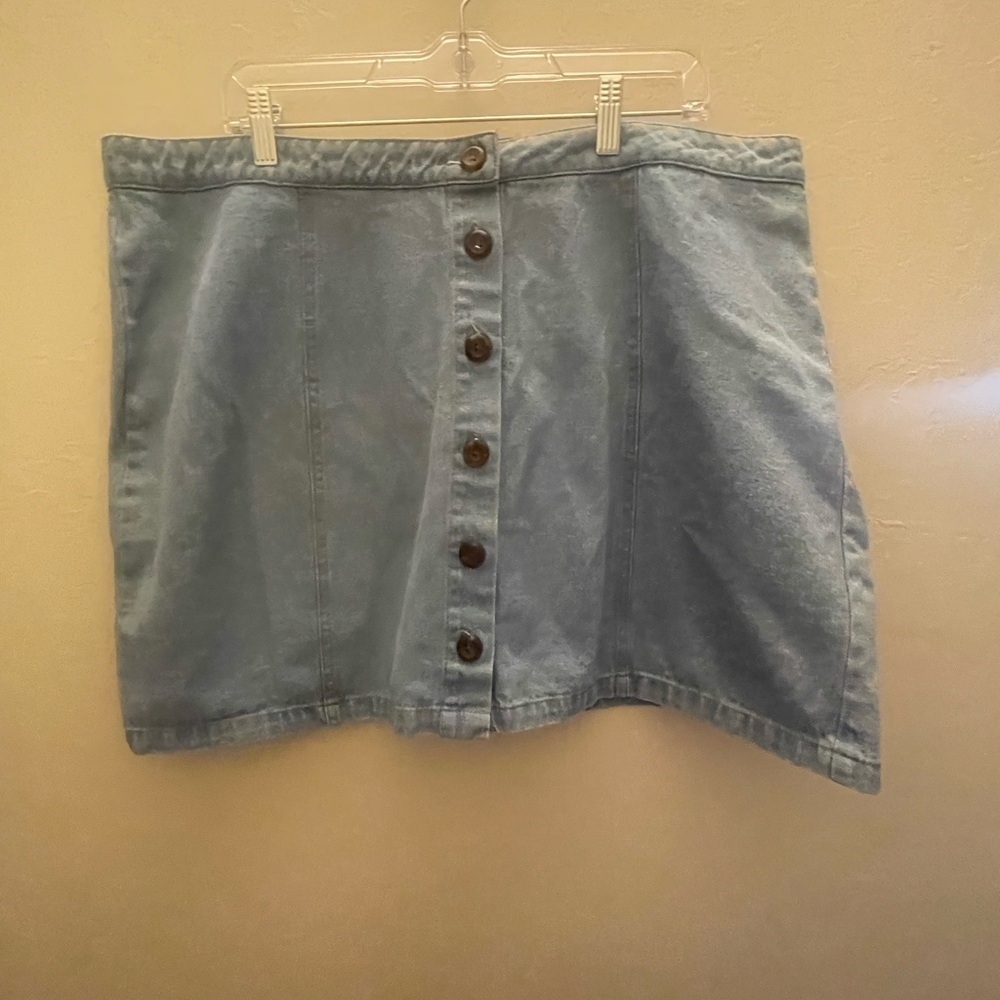 Forever 21 Light Blue Button-Up Mini Skirt Juniors Size 3X